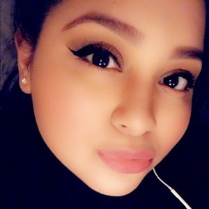 Meet your Posher, Gladys